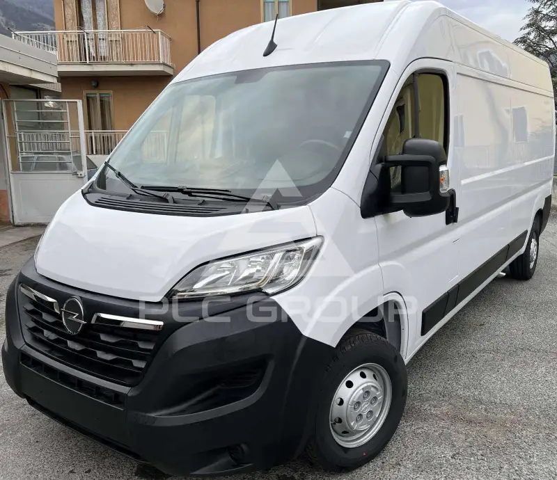 2022 Opel Movano