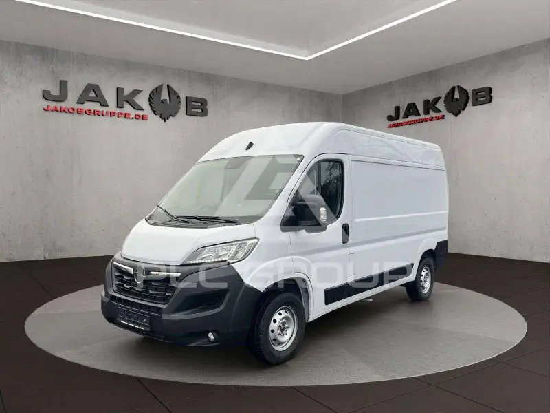 2022 Opel Movano