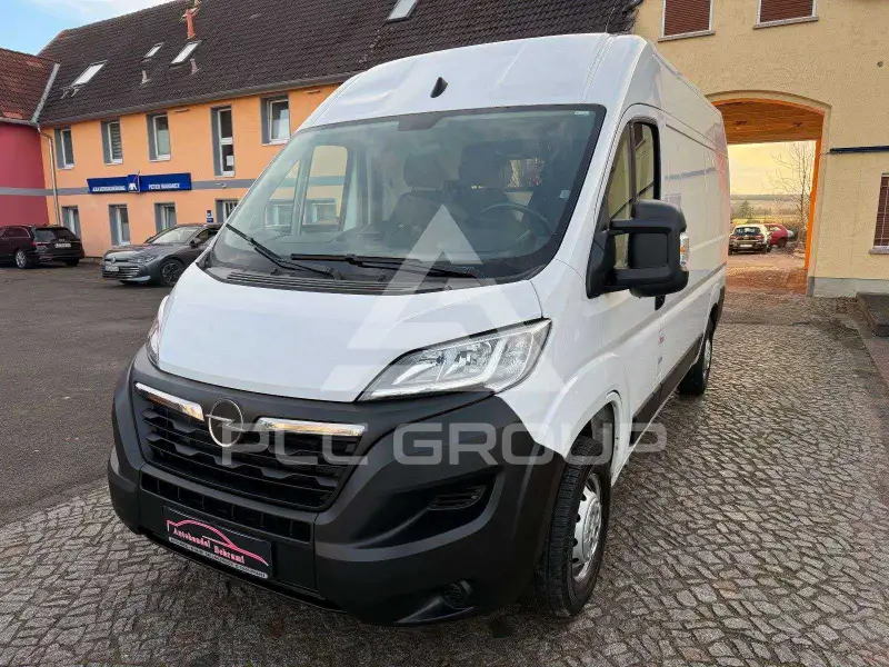 2022 Opel Movano