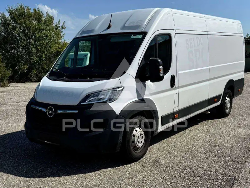 2022 Opel Movano