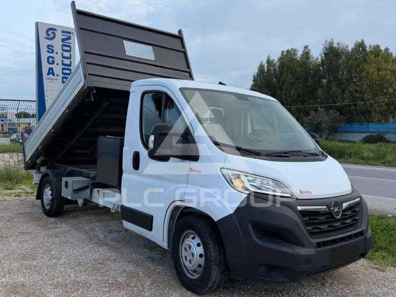 2022 Opel Movano