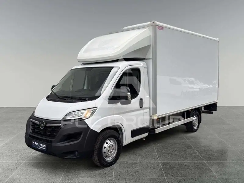 2022 Opel Movano