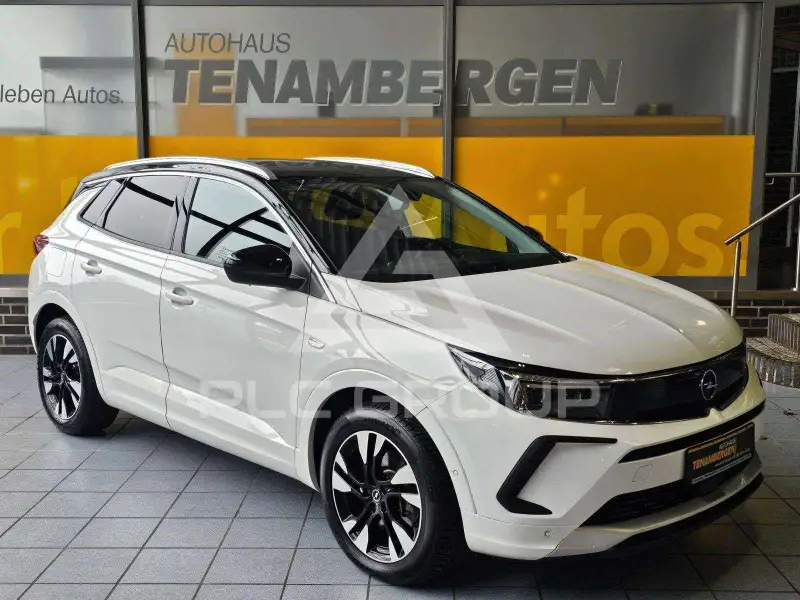 2022 Opel GrandlandX