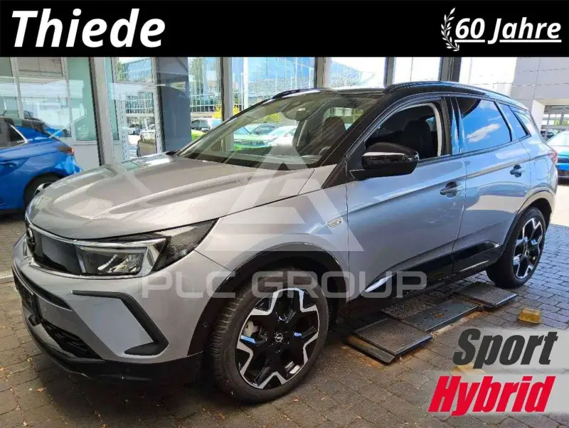 2022 Opel GrandlandX
