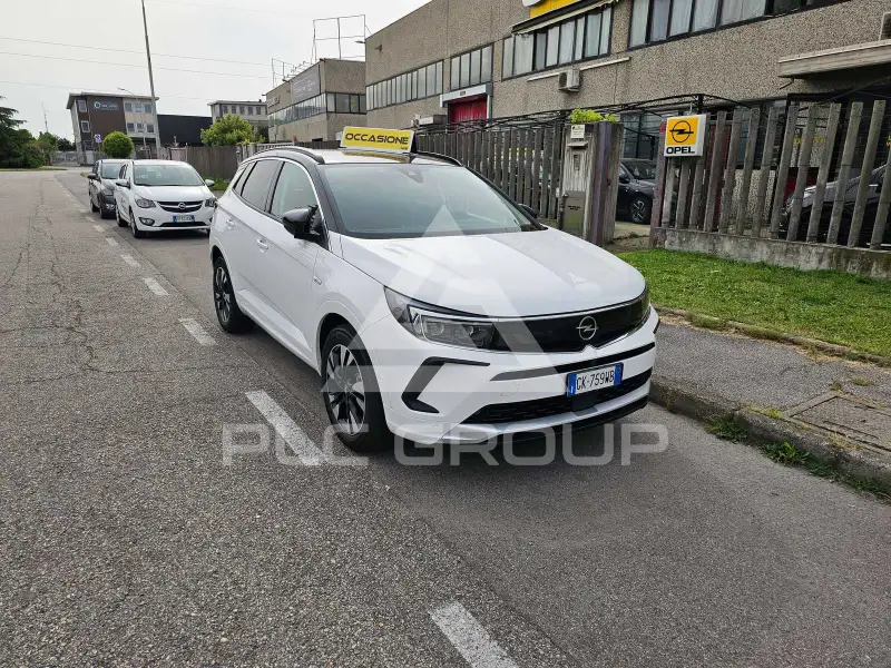 2022 Opel GrandlandX