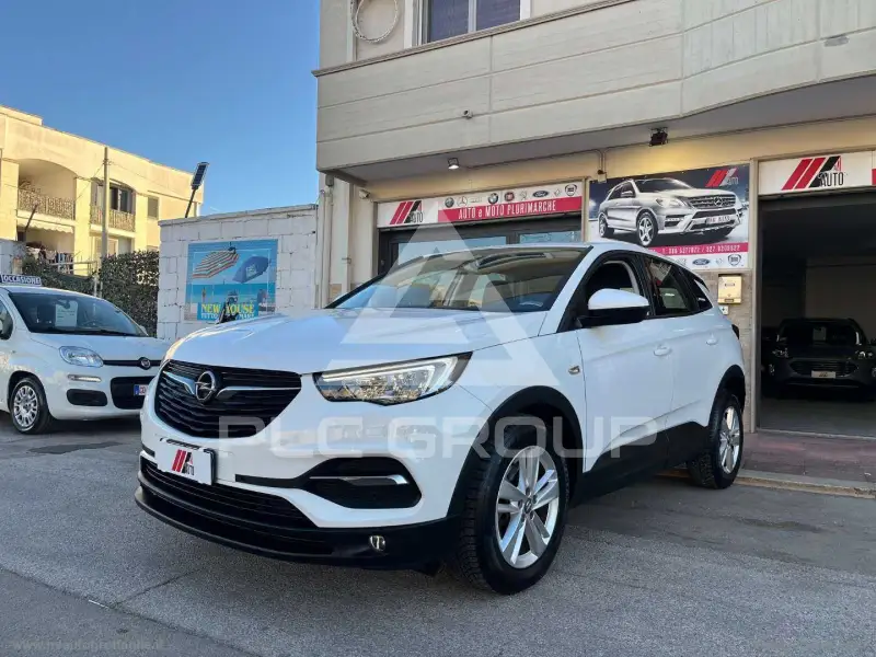 2022 Opel GrandlandX
