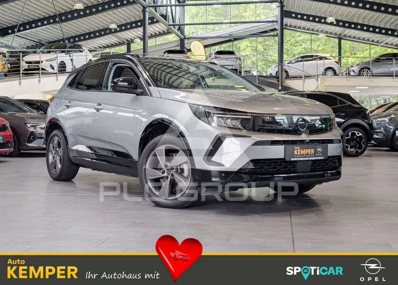 2022 Opel GrandlandX