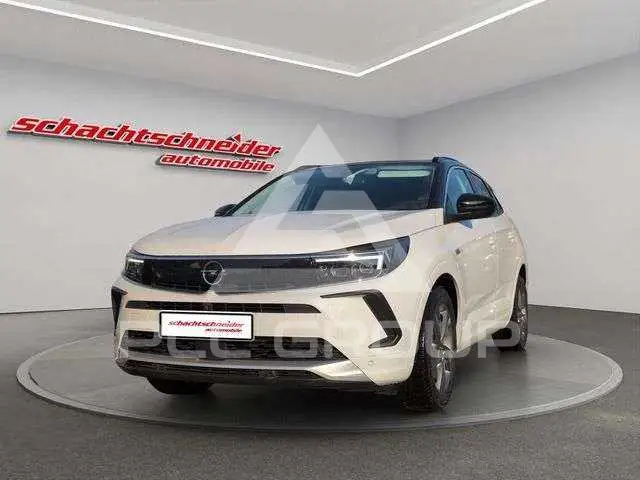 2022 Opel GrandlandX