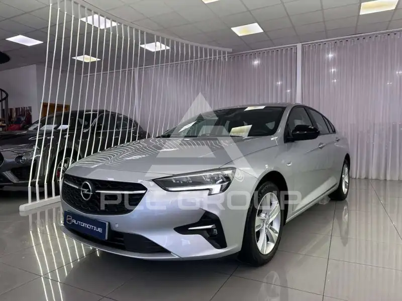 2022 Opel Insignia