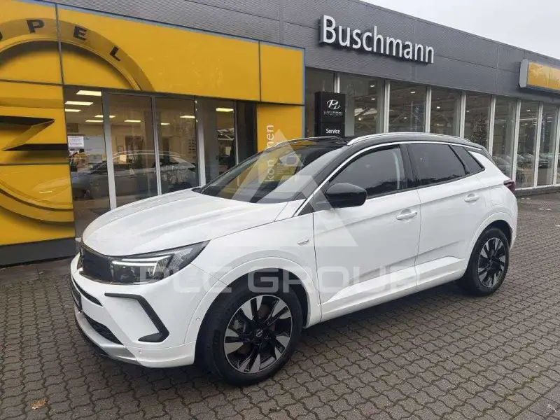 2022 Opel GrandlandX