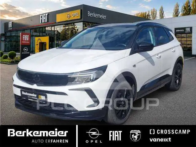 2022 Opel GrandlandX