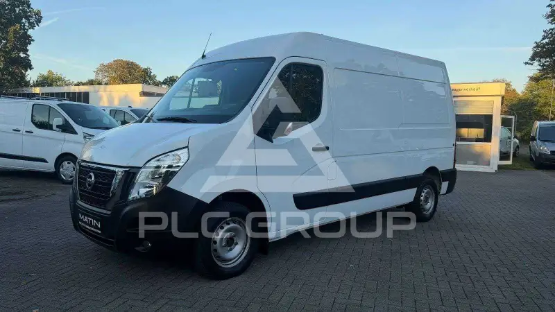 2023 Nissan Interstar