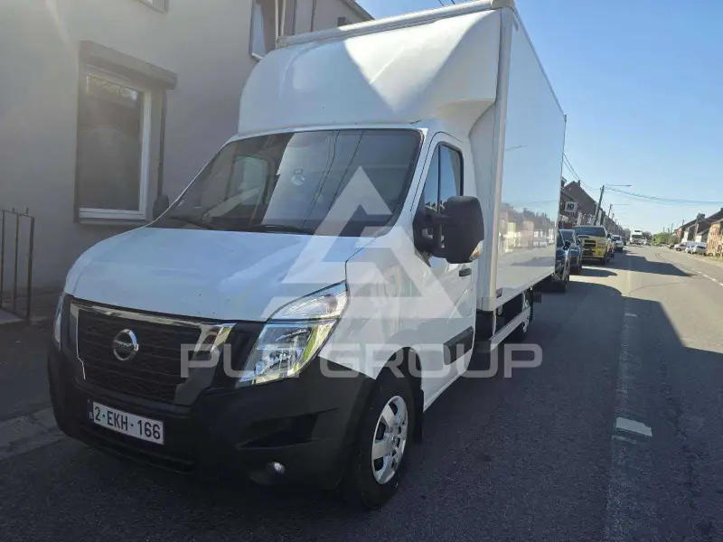 2023 Nissan Interstar
