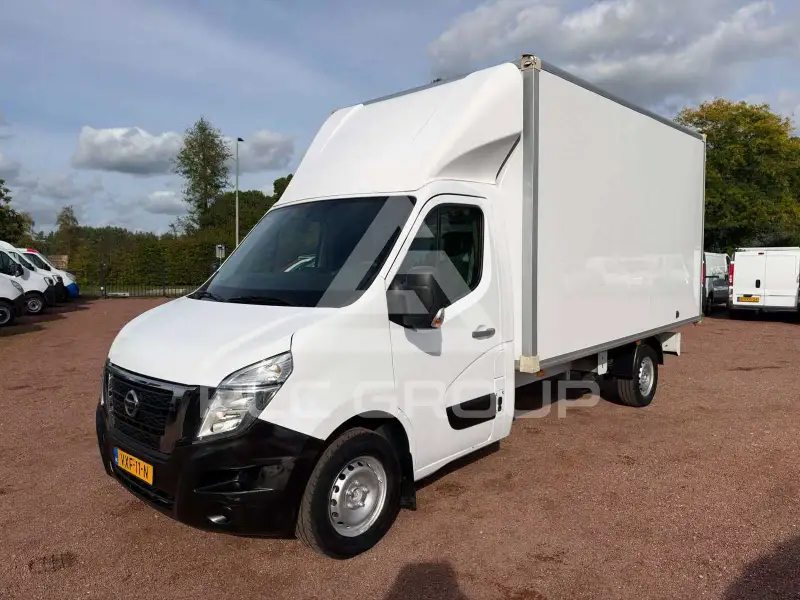 2023 Nissan Interstar