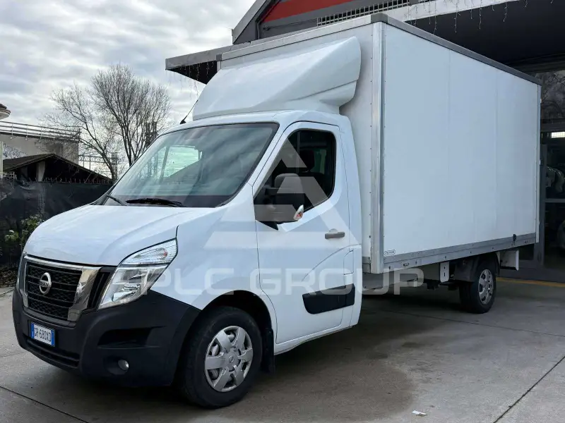 2023 Nissan Interstar