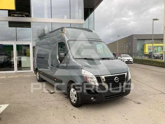 2023 Nissan Interstar