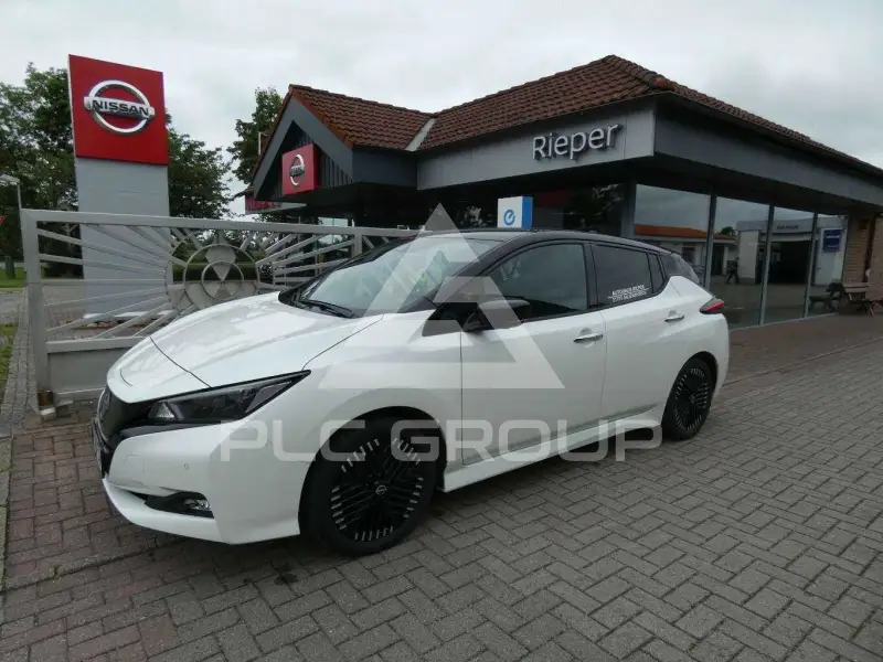 2023 Nissan LEAF