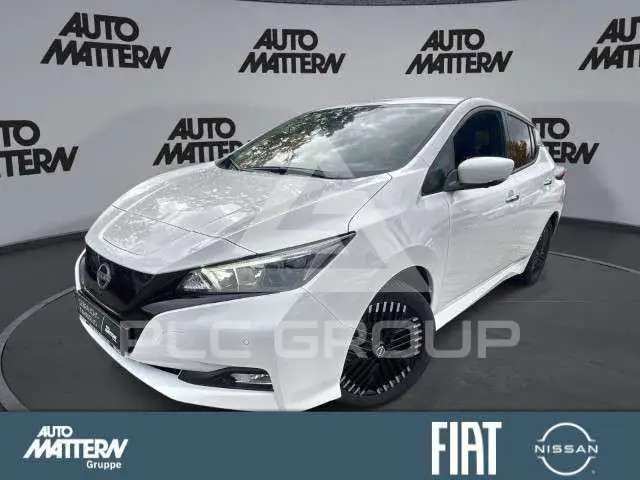 2023 Nissan LEAF