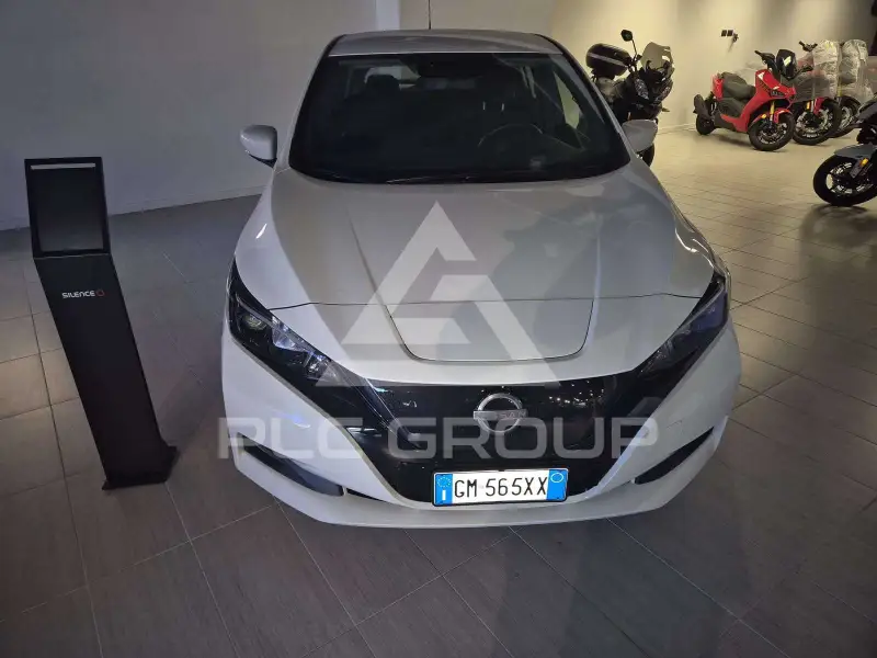 2023 Nissan LEAF