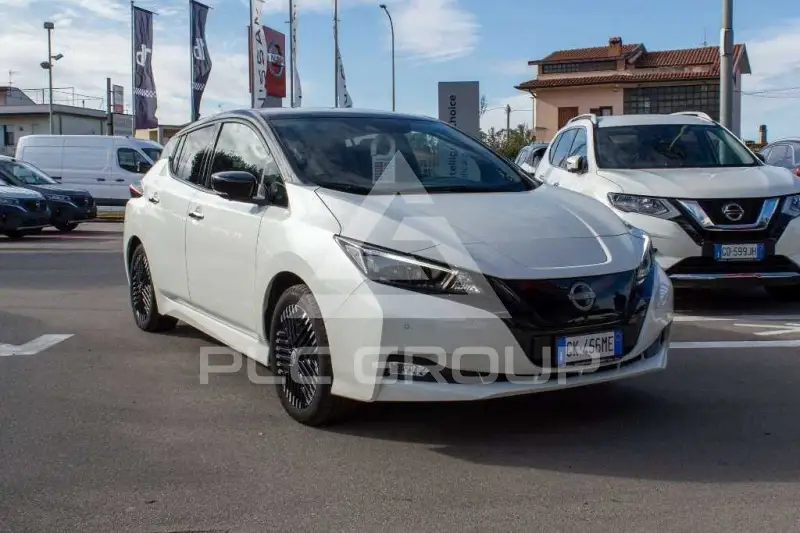 2023 Nissan LEAF