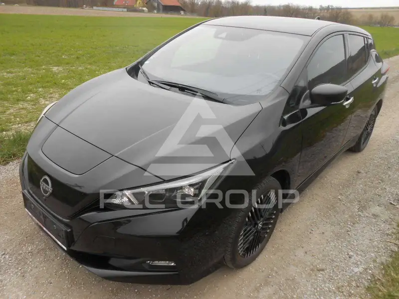 2023 Nissan LEAF