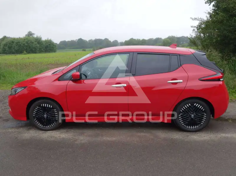 2023 Nissan LEAF