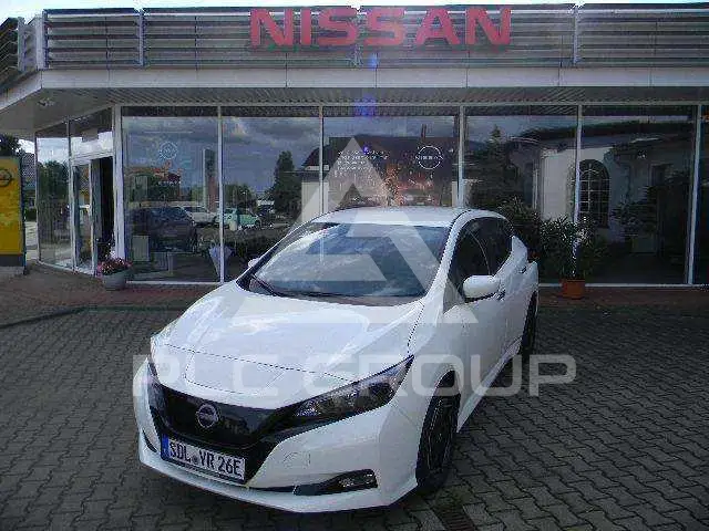 2023 Nissan LEAF