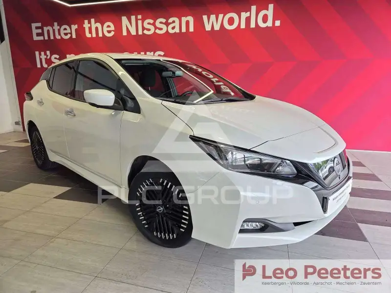 2023 Nissan LEAF