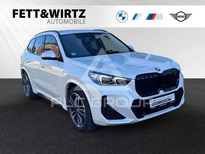 2023 BMW iX
