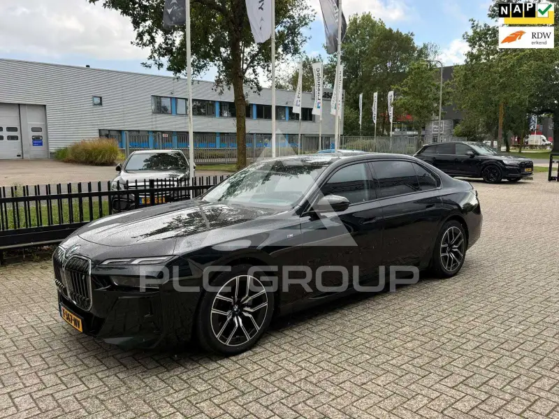 2023 BMW I7