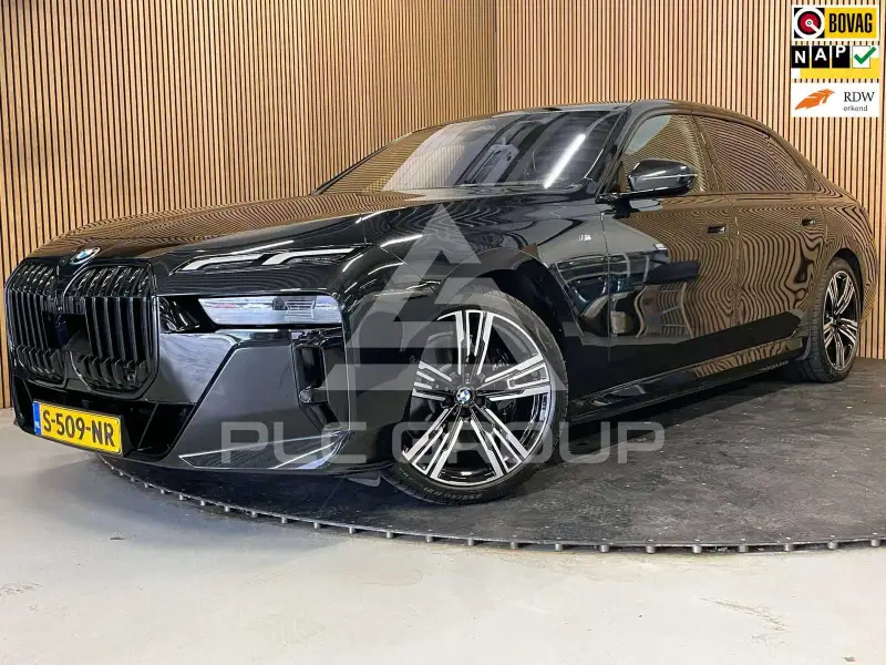 2023 BMW I7