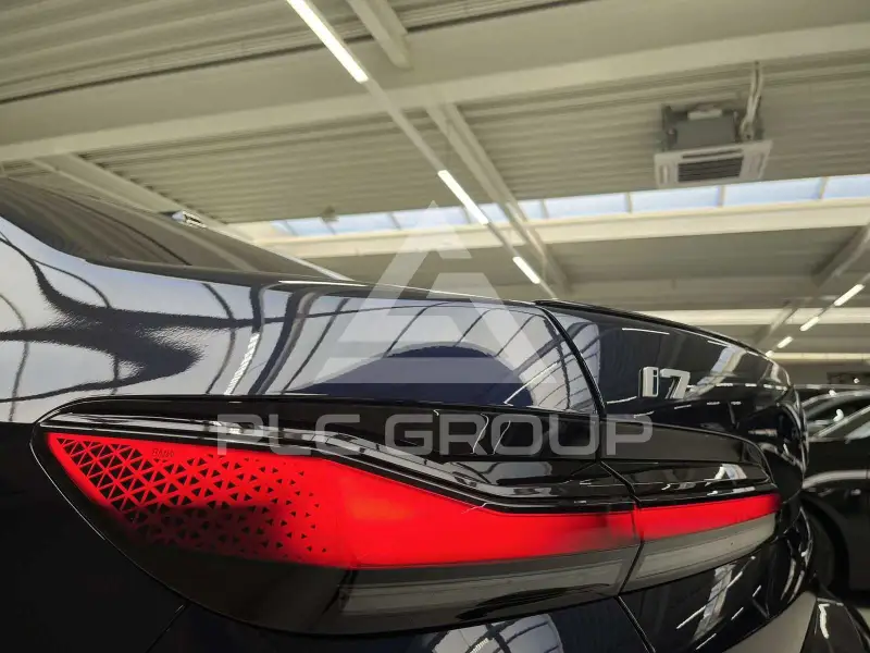 2023 BMW I7