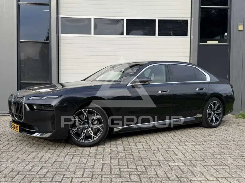 2023 BMW I7