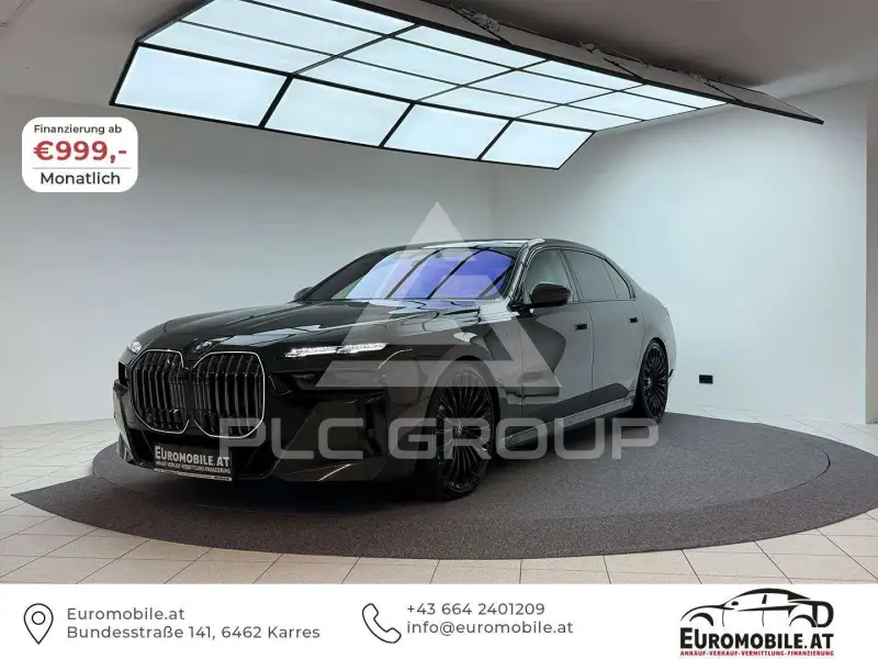 2023 BMW 740