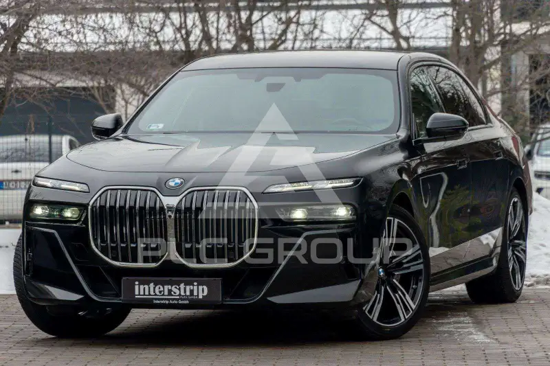 2023 BMW 740