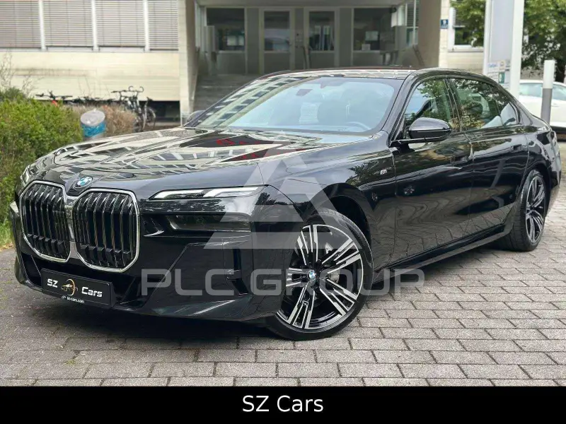 2023 BMW 740