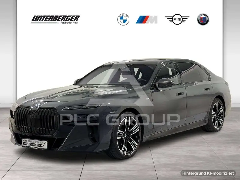 2023 BMW 740