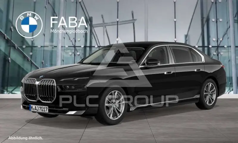 2023 BMW 740
