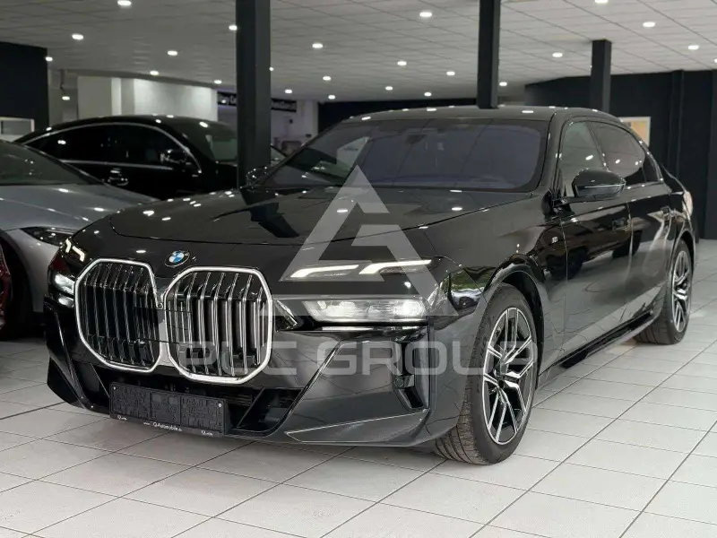 2023 BMW 740