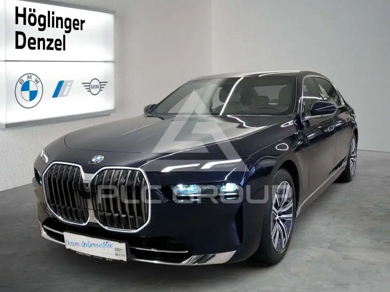 2023 BMW 740