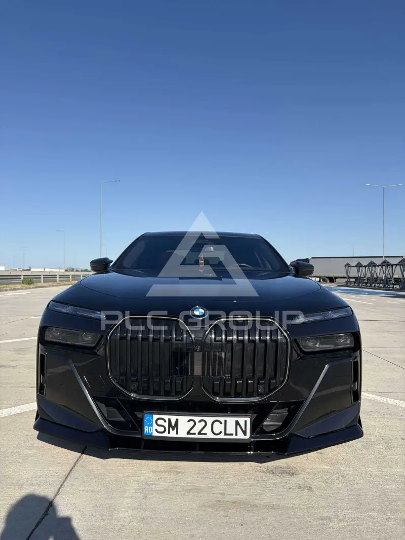 2023 BMW 750