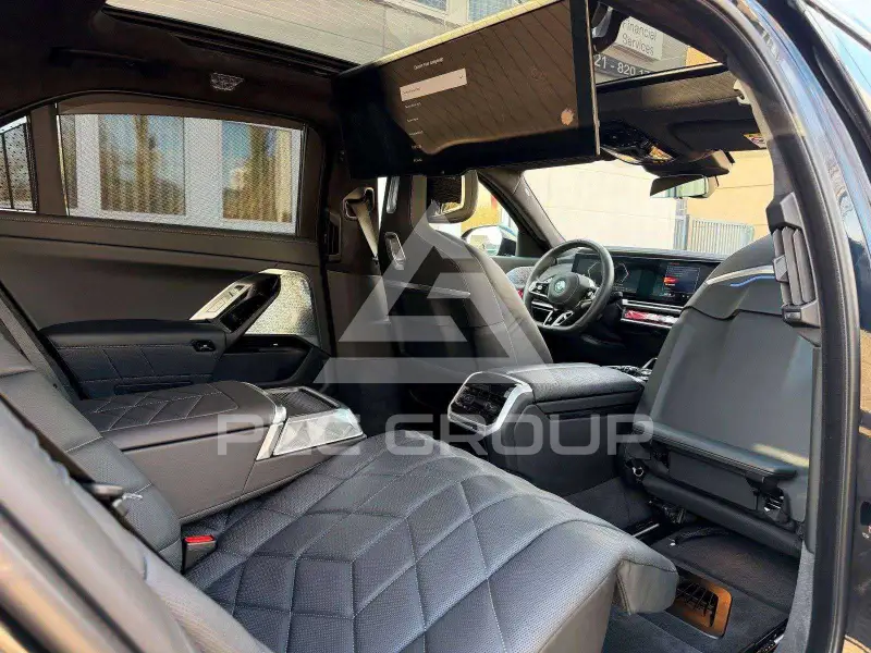 2023 BMW 750