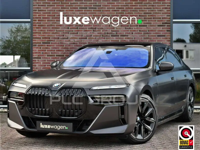 2023 BMW 750