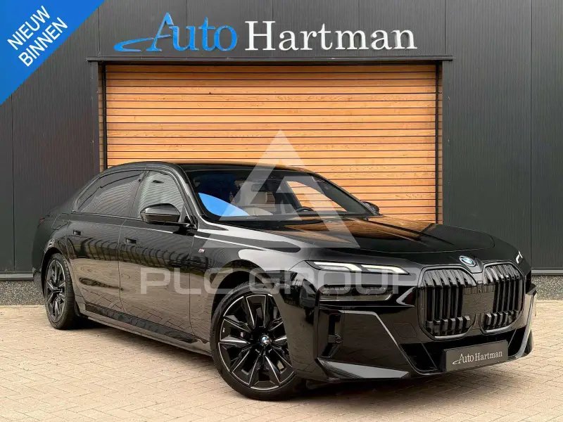 2023 BMW 750