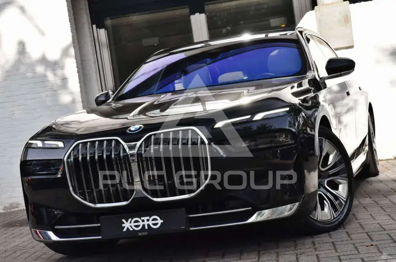 2023 BMW 750
