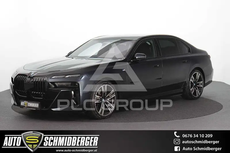 2023 BMW 750