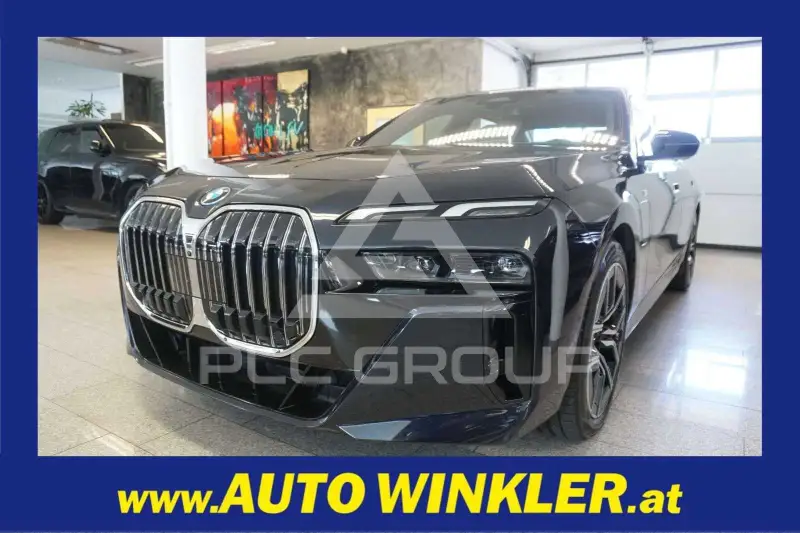 2023 BMW 750