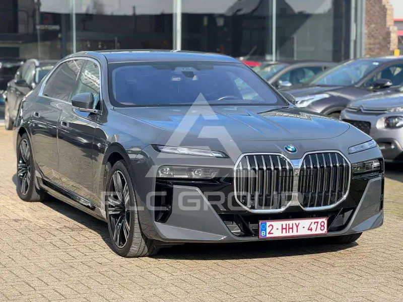 2023 BMW 750