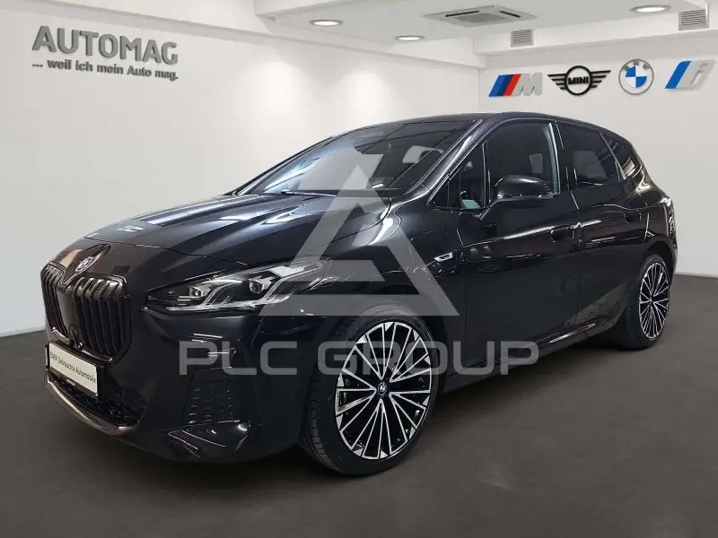 2023 BMW 230