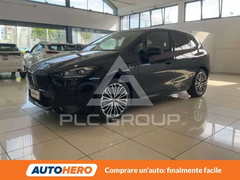 2023 BMW 230